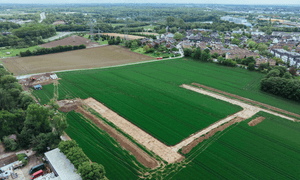 Eine große freie Fläche Feld.